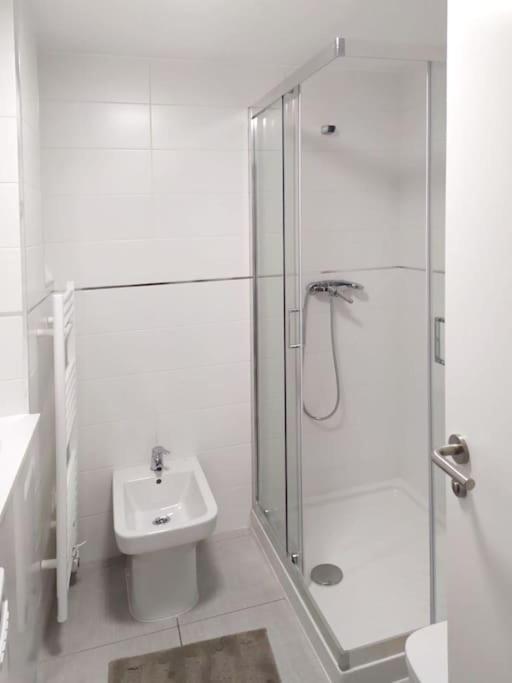 0143 Apartamento Nuevo Y Centrico 比戈 外观 照片